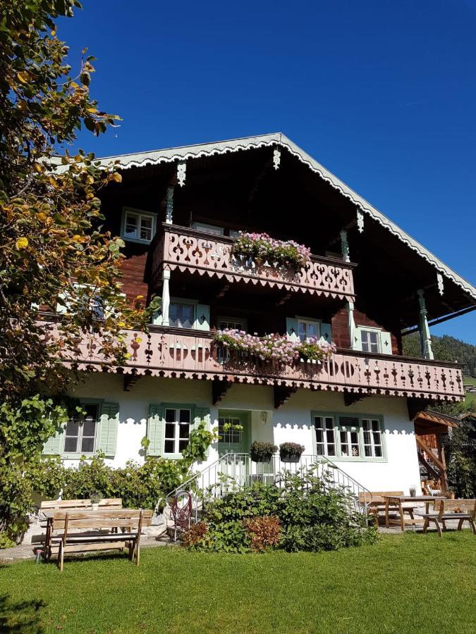 Zeppelin - App Aquamarin * Bramberg am Wildkogel